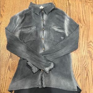 Gimmicks by BKE Distressed Button-Up Blouse